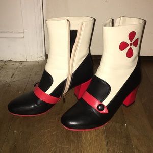 Dancing Days by BANNED zippered boots size 39